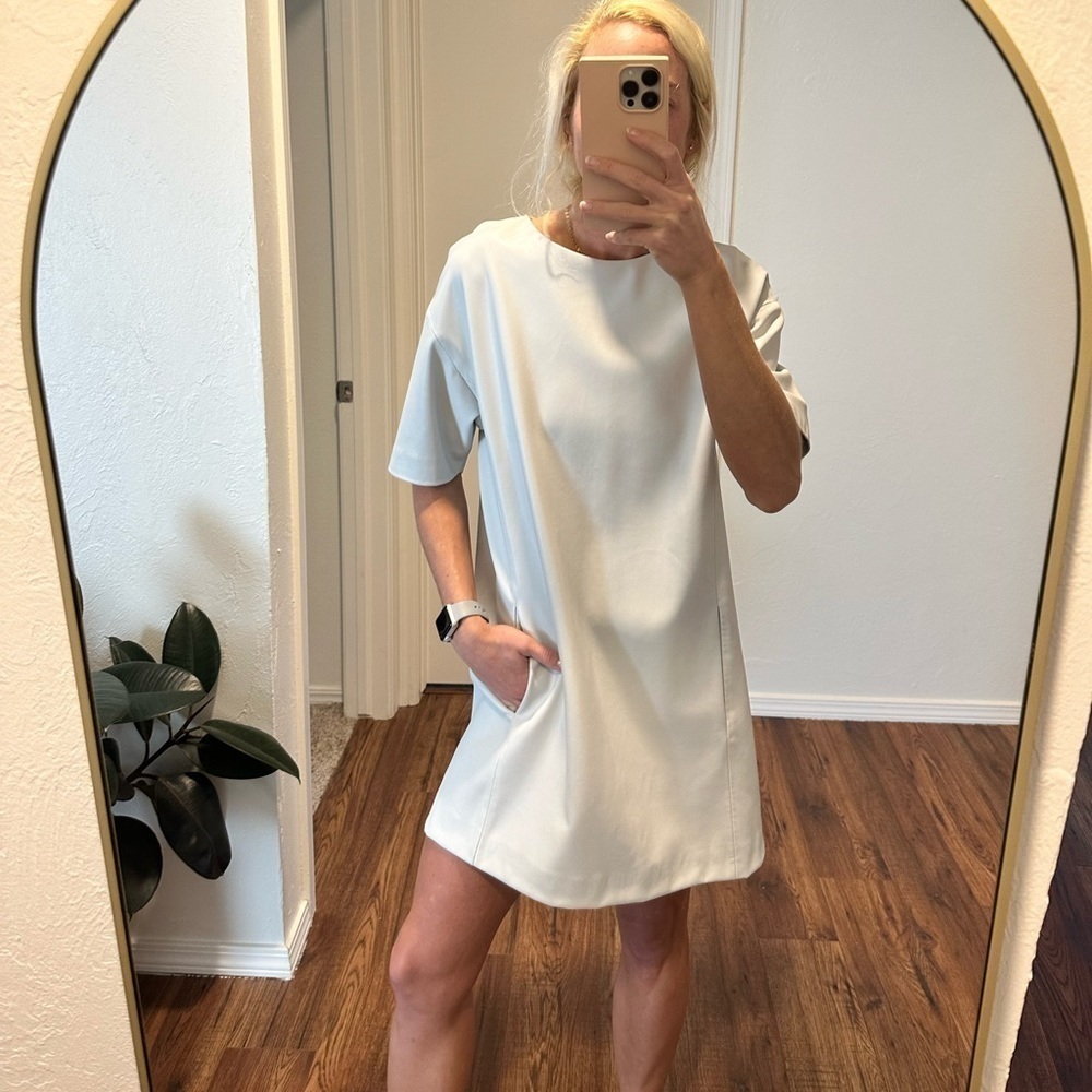 🌟SALE🌟 Zara fake leather short sleeve dress with pockets!​​​​​​